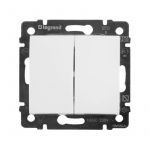 Выключатель 2-кл. СП Valena 10А IP31 250В механизм бел. Leg 774405 Выключатель 2-кл. СП Valena 10А IP31 250В механизм бел. Leg 774405